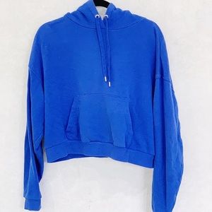 Cropped hoodie